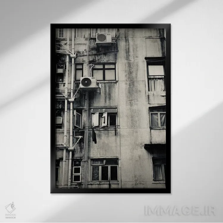 تابلو دکوراتیو ساختمان هنگ کنگ اثر سوزان ویزواری - نمای قابدار مشکی