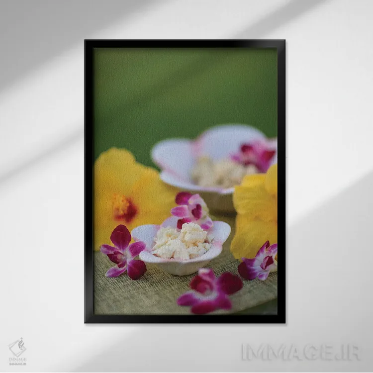 تابلو دکوراتیو outdoor Spa, Wailea, Maui, Hawaii, USA,کره آلوئه و ز… اثر استوارت وست مورلند - نمای قابدار مشکی