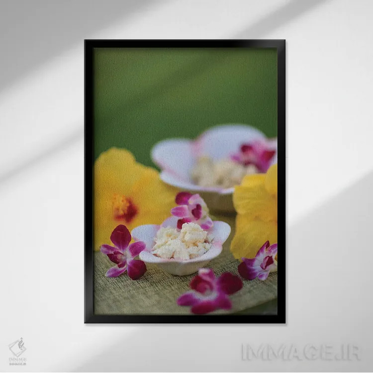 تابلو دکوراتیو outdoor Spa, Wailea, Maui, Hawaii, USA,کره آلوئه و ز… اثر استوارت وست مورلند - نمای قابدار مشکی