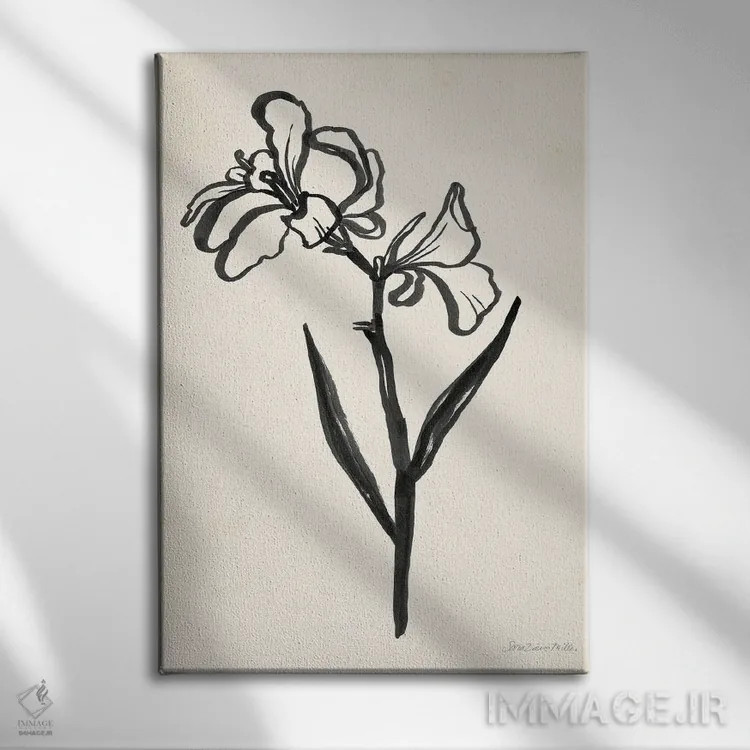 تابلو مینیمال گل با جوهر II کرم اثر سارا زایو میلر - نمای روبهرو روی دیوار