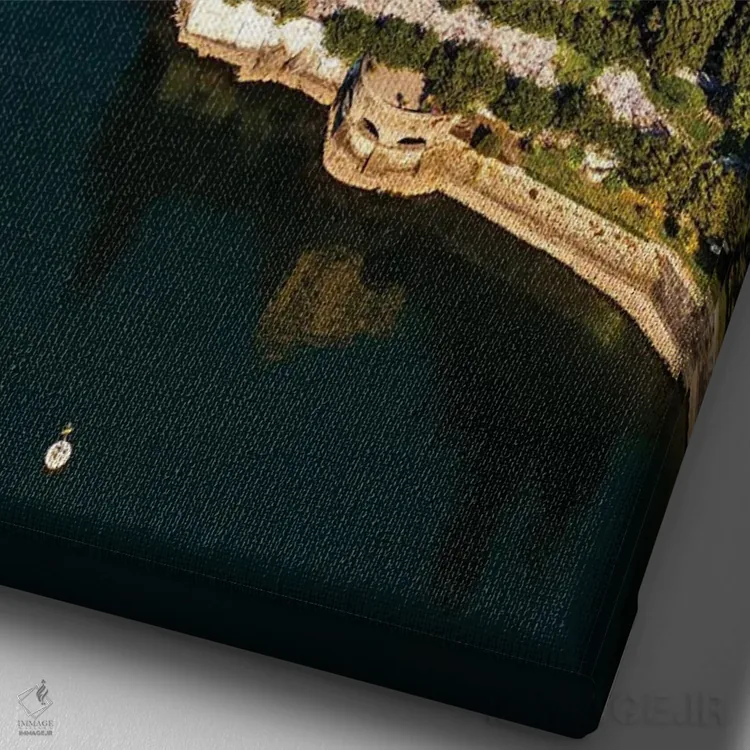 تابلو دکوراتیو Lake Como, Italy,یک روز در وارنا، دریاچه کومو، ایتالیا اثر ماتئو کولومبو - نمای نزدیک بافت بوم
