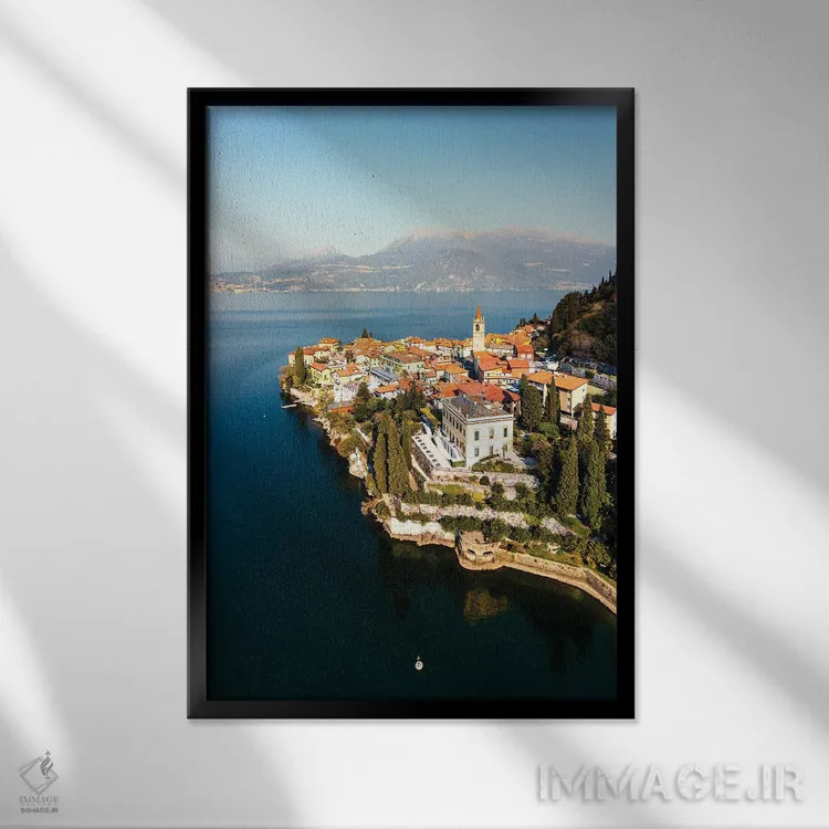 تابلو دکوراتیو Lake Como, Italy,یک روز در وارنا، دریاچه کومو، ایتالیا اثر ماتئو کولومبو - نمای قابدار مشکی