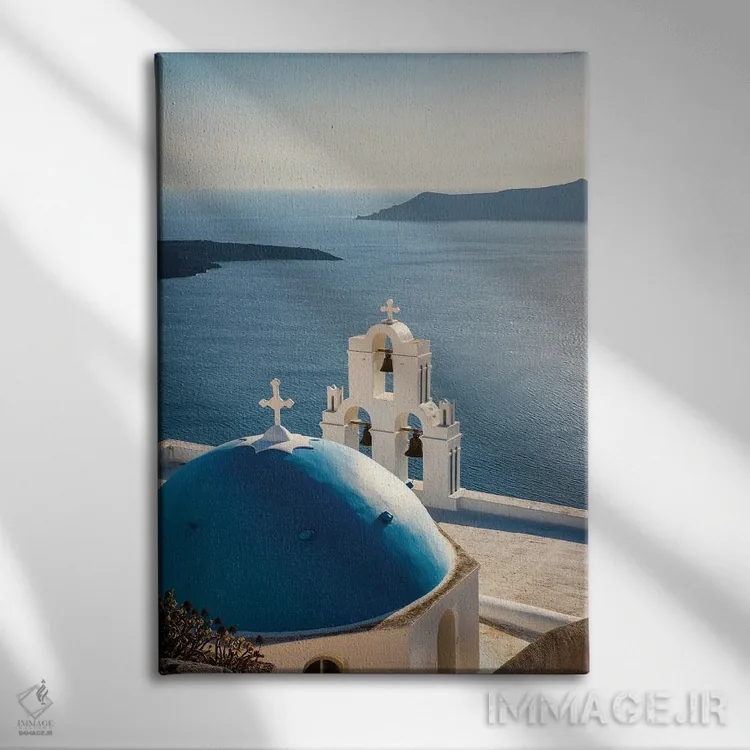 تابلو دکوراتیو Santorini,کلیسا و دریای آبی، سانتورینی اثر ماتئو کولومبو - نمای روبهرو روی دیوار