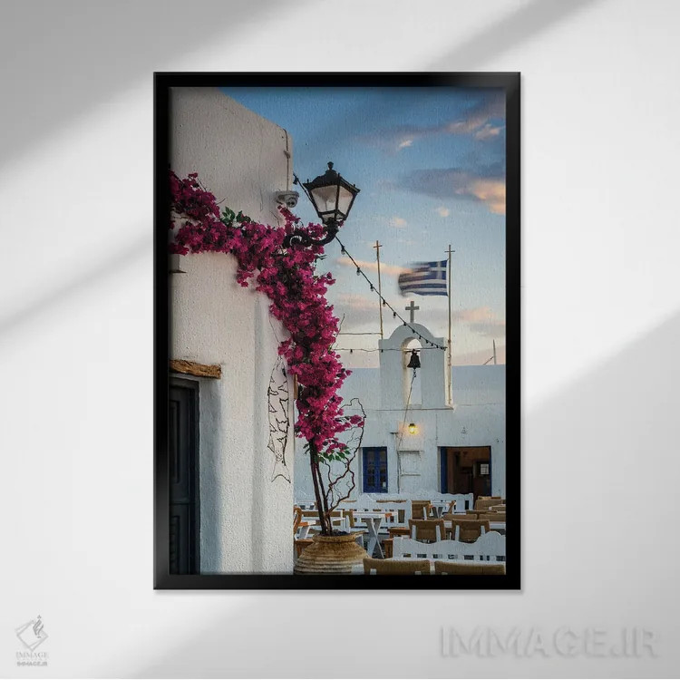 تابلو دکوراتیو Paros, Greece I,طلوع در شهر سفید، پاروس، یونان I اثر ماتئو کولومبو - نمای قابدار مشکی