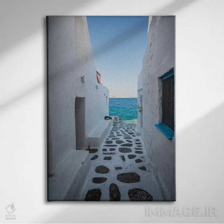 تابلو دکوراتیو Mykonos, Greece,مسیر به سمت دریا، میکونوس، یونان اثر ماتئو کولومبو - نمای روبهرو روی دیوار