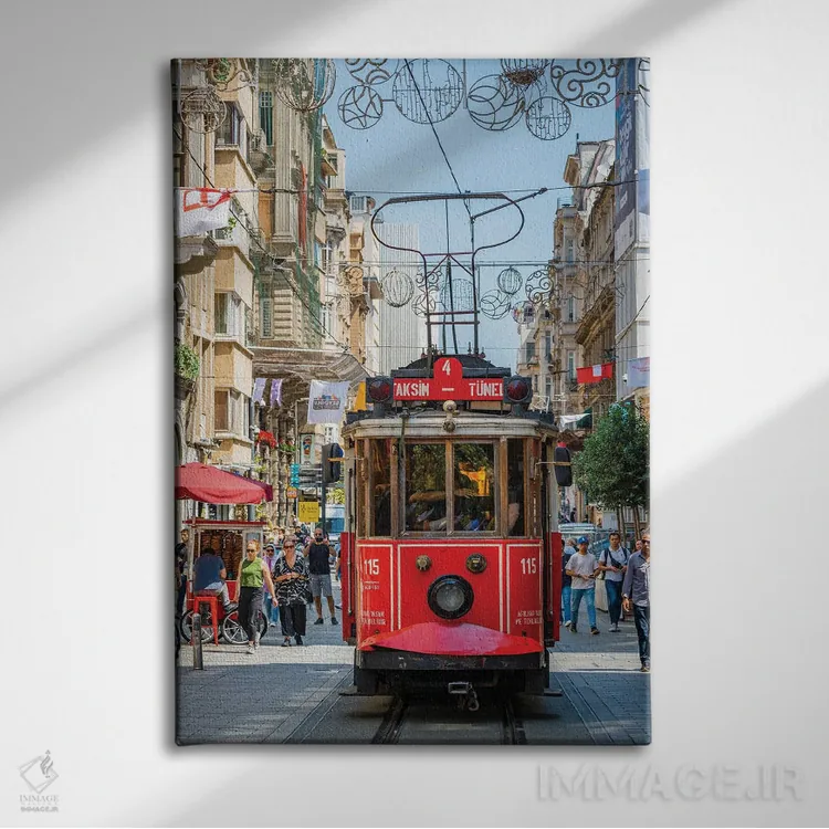 تابلو دکوراتیو Turkey,تراموا در استانبول، ترکیه اثر ماتئو کولومبو - نمای روبهرو روی دیوار