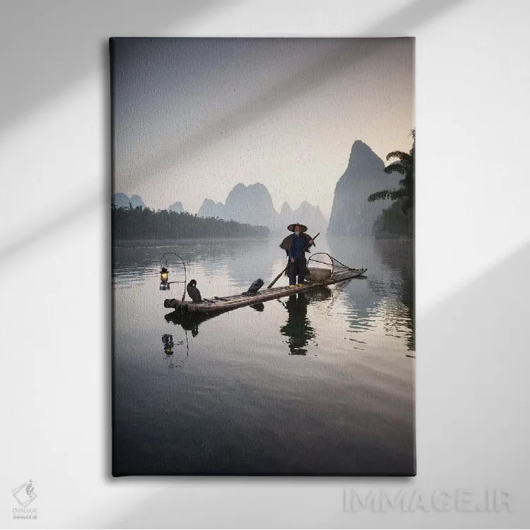 تابلو دکوراتیو Guilin, China,ماهیگیر با پرنده غواص، گویلین، چین اثر ماتئو کولومبو - نمای روبهرو روی دیوار