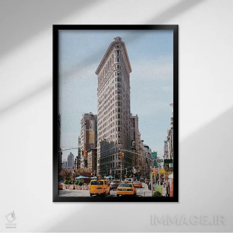 تابلو دکوراتیو New York City,تاکسی های زرد و ساختمان فلت آیرون، نیویورک اثر ماتئو کولومبو - نمای قابدار مشکی