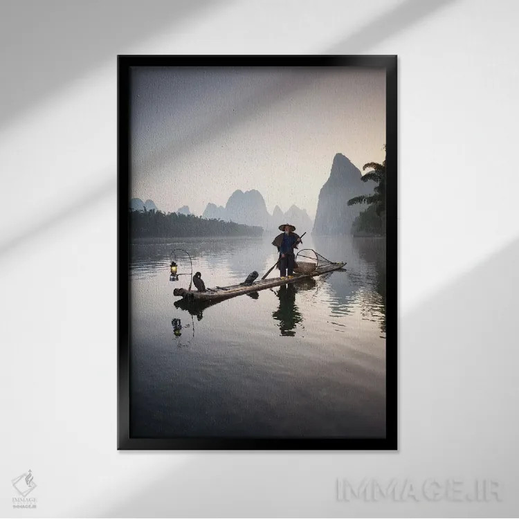 تابلو دکوراتیو Guilin, China,ماهیگیر با پرنده غواص، گویلین، چین اثر ماتئو کولومبو - نمای قابدار مشکی