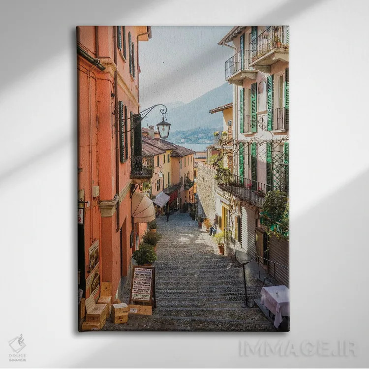 تابلو دکوراتیو Lake Como, Italy,در خیابان های بلاجیو، دریاچه کومو، ایتال… اثر ماتئو کولومبو - نمای روبهرو روی دیوار