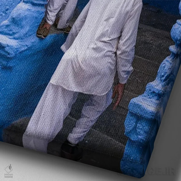 تابلو دکوراتیو Jodhpur, Rajasthan, India I,مردان هندی در شهر آبی، جودپور… اثر ماتئو کولومبو - نمای نزدیک بافت بوم