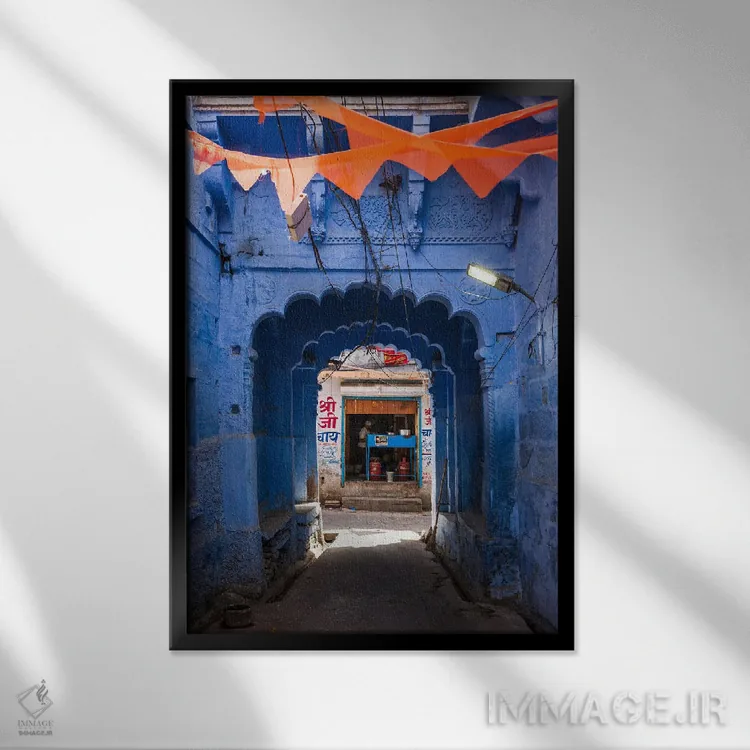 تابلو دکوراتیو Jodhpur, Rajasthan, India,خیابانی در شهر آبی، جودپور، راج… اثر ماتئو کولومبو - نمای قابدار مشکی