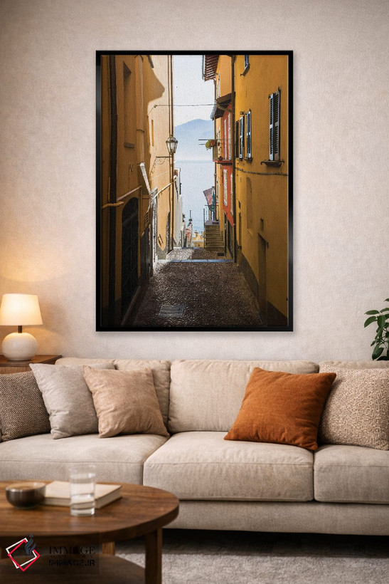 تابلو دکوراتیو Varenna, Italy,خیابان زرد منتهی به دریاچه کومو، وارنا، ای… اثر ماتئو کولومبو - D2B
