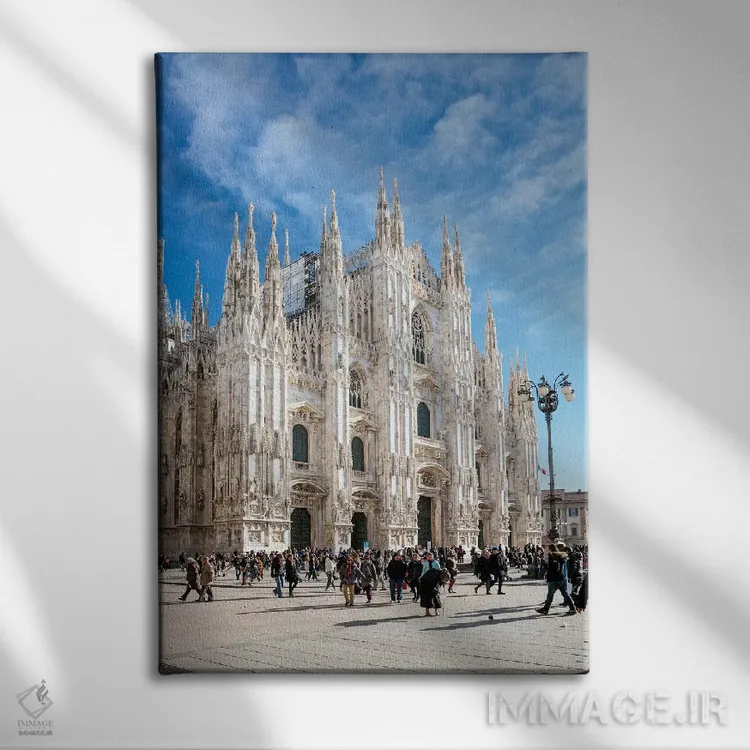 تابلو دکوراتیو Milan, Italy,میدان دل دوئومو، میلان، ایتالیا اثر ماتئو کولومبو - نمای روبهرو روی دیوار
