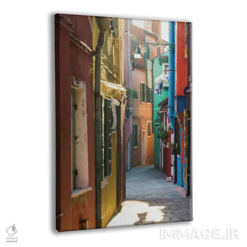 تابلو دکوراتیو Venice,کوچه باریک در بورانو، ونیز اثر ماتئو کولومبو - نمای پرسپکتیو محصول