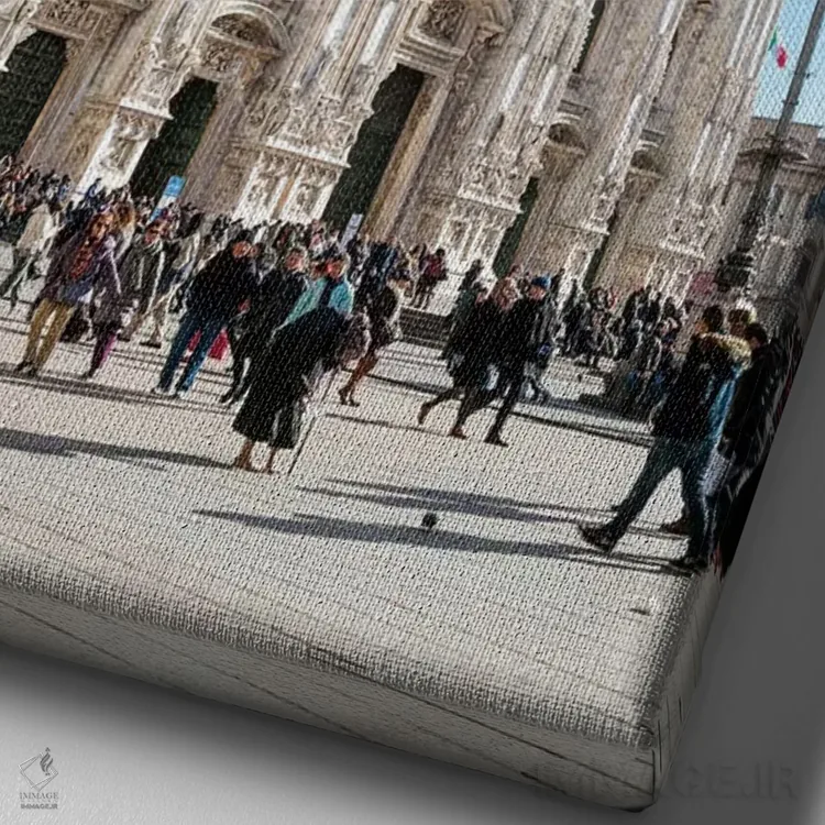 تابلو دکوراتیو Milan, Italy,میدان دل دوئومو، میلان، ایتالیا اثر ماتئو کولومبو - نمای نزدیک بافت بوم