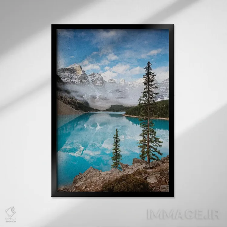 تابلو دکوراتیو Banff, Canada,دریاچه مورین در پاییز، بنف، کانادا اثر ماتئو کولومبو - نمای قابدار مشکی