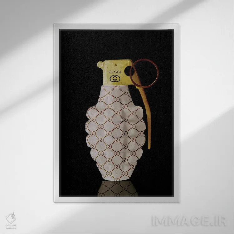 تابلو دکوراتیو نارنجک گوچی اثر TJ - نمای قابدار سفید