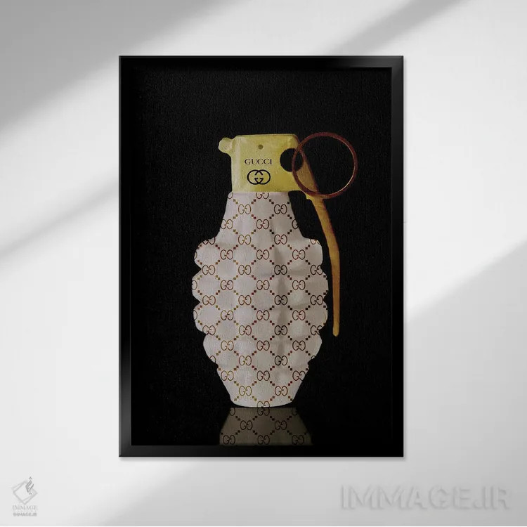 تابلو دکوراتیو نارنجک گوچی اثر TJ - نمای قابدار مشکی