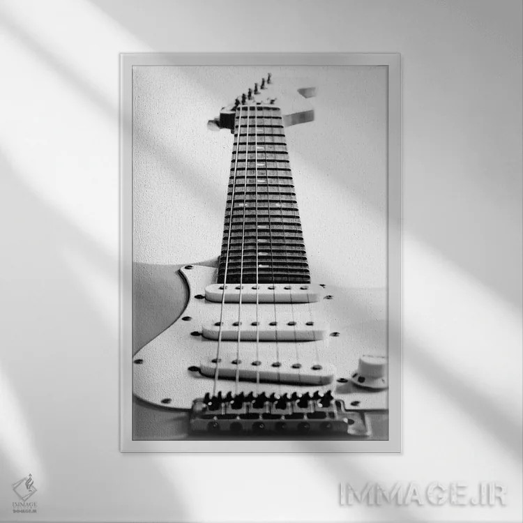 تابلو دکوراتیو نمای کناری گیتار سیاه و سفید اثر تام کوارترمین - نمای قابدار سفید
