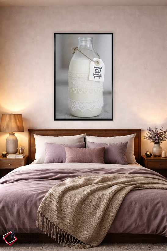 تابلو دکوراتیو بطری شیر با نوشته 'Lait' اثر تام کوارترمین - D4B