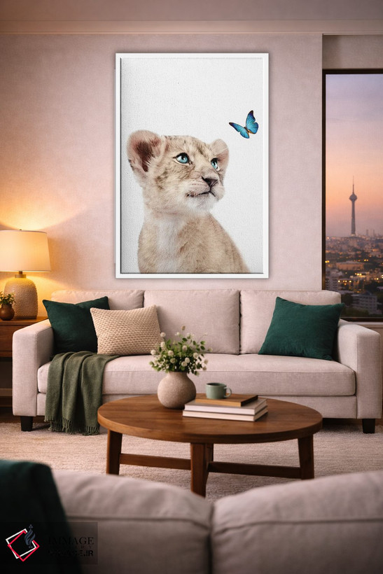 تابلو دکوراتیو شیر بچه با پروانه آبی ۱ اثر چاپ های تاینی ترژر - D1W