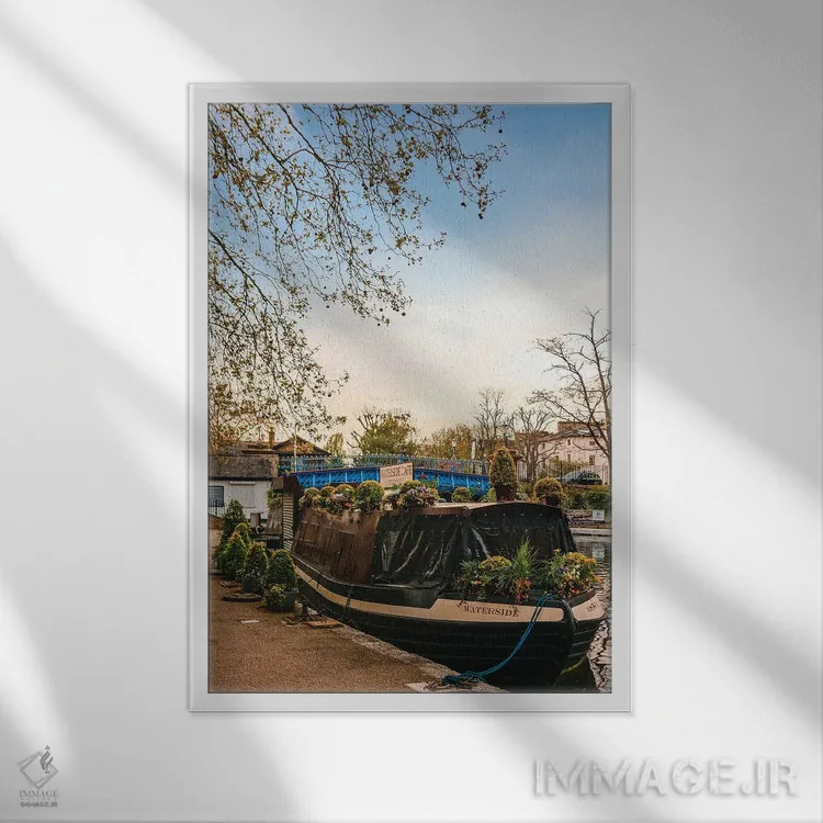 تابلو دکوراتیو ونیز کوچک لندن اثر اوربان تلر - نمای قابدار سفید