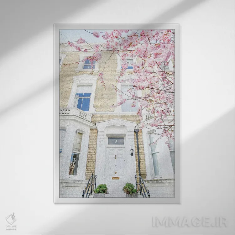 تابلو دکوراتیو چلسی در شکوفه اثر ویکتوریا متاکساس - نمای قابدار سفید