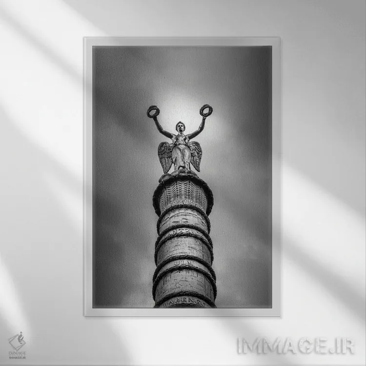 تابلو دکوراتیو پاریس سیاه و سفید اثر الکساندر ونانسیو - نمای قابدار سفید