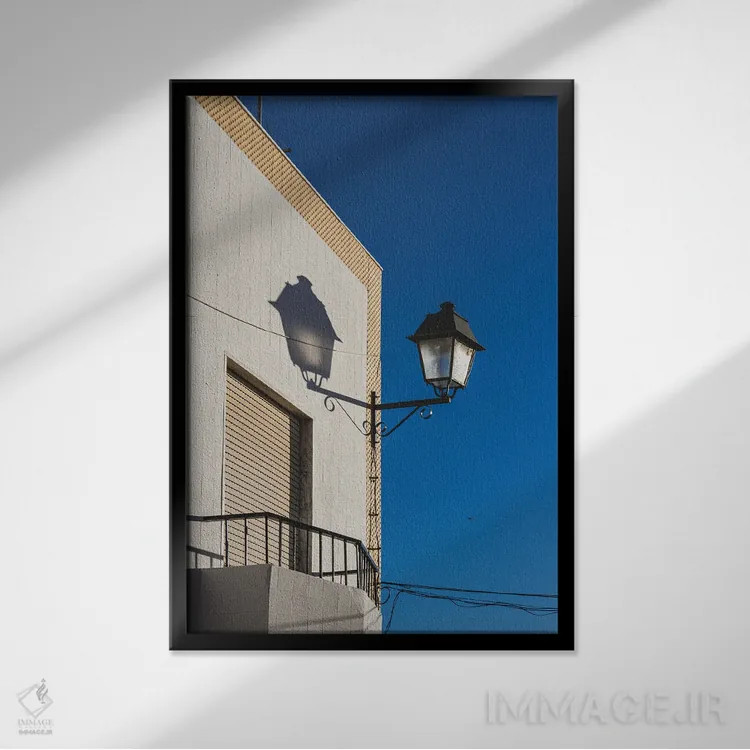 تابلو دکوراتیو ترکیب آبی و سفید III اثر الکساندر ونانسیو - نمای قابدار مشکی