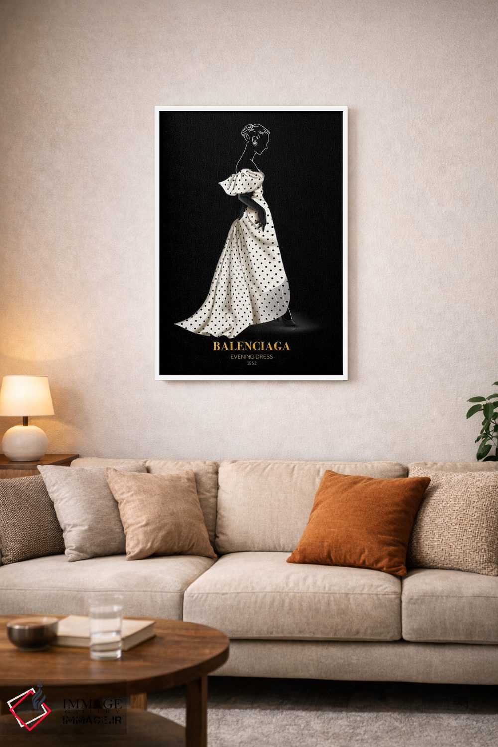 تابلو دکوراتیو Balenciaga, 1952,لباس شب، بالنسیاگا، ۱۹۵۲ اثر الکساندر ونانسیو - D3W