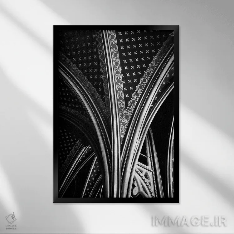 تابلو دکوراتیو کلیسای جامع گوتیک ۲ اثر الکساندر ونانسیو - نمای قابدار مشکی