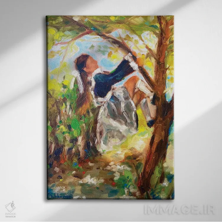 تابلو دکوراتیو دختری که از درخت بالا می رود اثر ویکتوریا سوخاسیان - نمای روبهرو روی دیوار