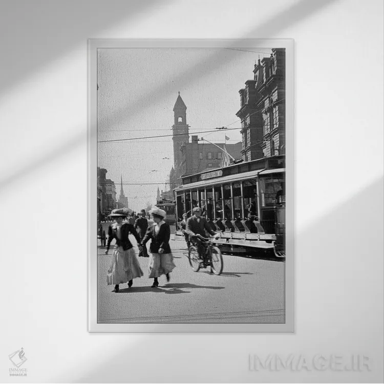 تابلو دکوراتیو دهه ۱۹۰۰-۱۹۱۰-۱۹۱۲ صحنه خیابانی عابران و تراموا دیترویت می… اثر تصاویر وینتج - نمای قابدار سفید