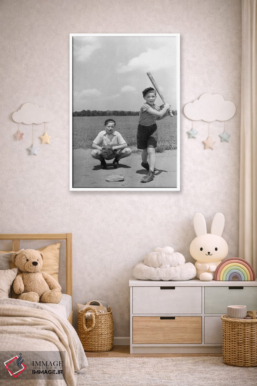 تابلو دکوراتیو دهه ۱۹۳۰ دو پسر نوجوان در نقش زننده و گیرنده در حال بازی ب… اثر تصاویر وینتج - D3W
