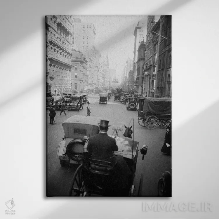 تابلو دکوراتیو دهه ۱۹۱۰ خیابان ۵ام و ۴۳ام به سمت شمال خودروها واگن ها عاب… اثر تصاویر وینتج - نمای روبهرو روی دیوار