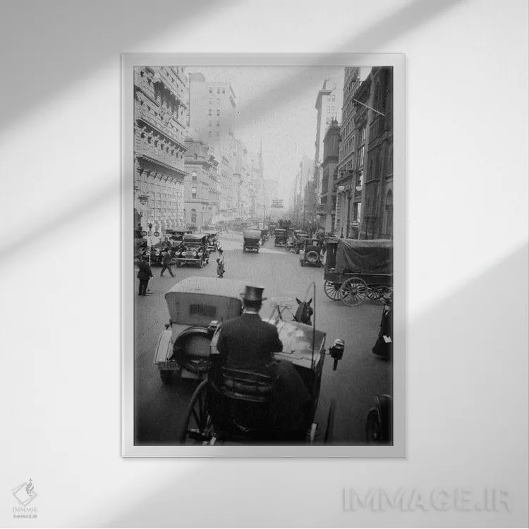 تابلو دکوراتیو دهه ۱۹۱۰ خیابان ۵ام و ۴۳ام به سمت شمال خودروها واگن ها عاب… اثر تصاویر وینتج - نمای قابدار سفید