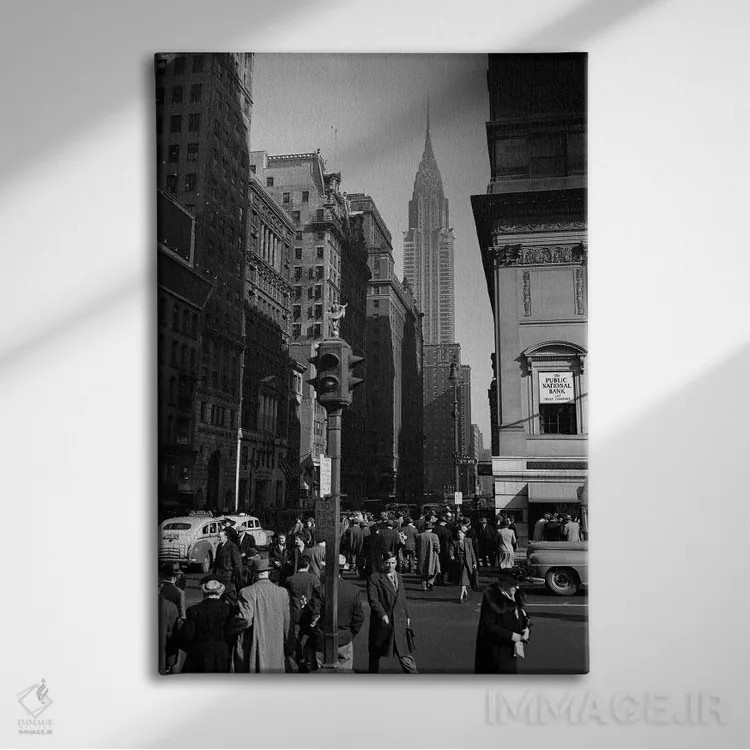 تابلو دکوراتیو دهه ۱۹۴۰ جمعیت عابران ناشناس تاکسی ها در تقاطع خیابان ۴۲ و… اثر تصاویر وینتج - نمای روبهرو روی دیوار