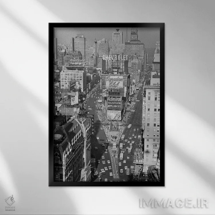 تابلو دکوراتیو منظره مرتفع از ترافیک میدان تایمز نیویورک با نگاه به شمال… اثر تصاویر وینتج - نمای قابدار مشکی