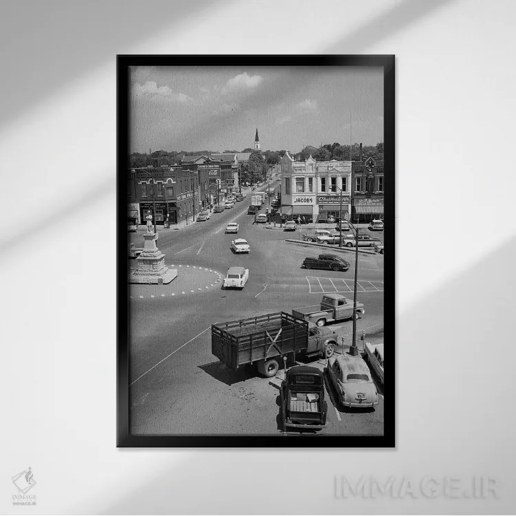 تابلو دکوراتیو خیابان اصلی شهر کوچک لبنان تنسی آمریکا با میدان شهر اثر تصاویر وینتج - نمای قابدار مشکی