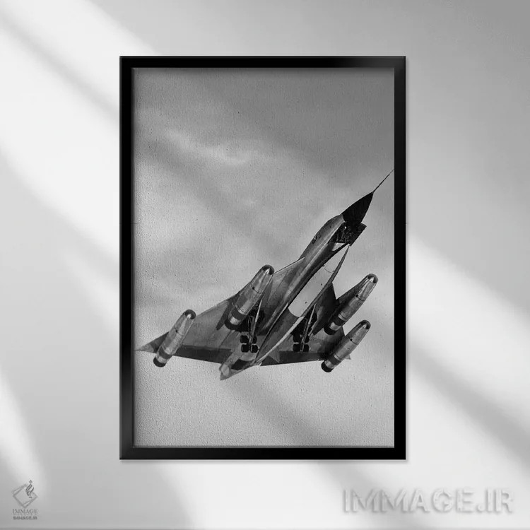 تابلو دکوراتیو هواپیمای بمب افکن B-58 در حال اوج گیری دهه ۱۹۶۰ اثر تصاویر وینتج - نمای قابدار مشکی