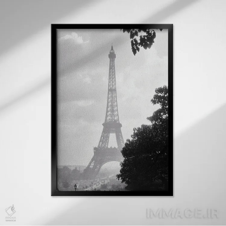 تابلو دکوراتیو برج ایفل به عنوان ورودی نمایشگاه جهانی ۱۸۸۹ پاریس فرانسه د… اثر تصاویر وینتج - نمای قابدار مشکی