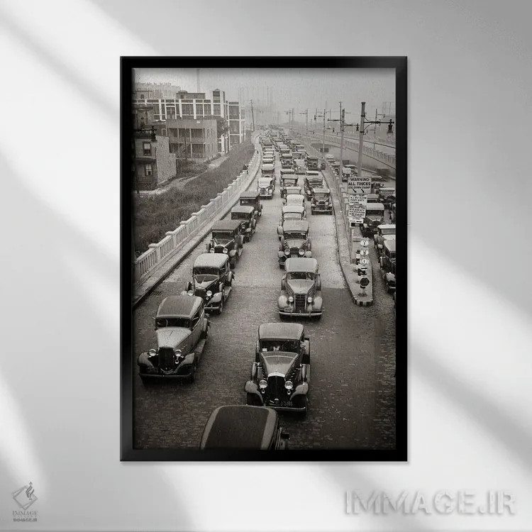 تابلو مدرن ترافیک عصر شلوغی خودروها از پل اسکای وی بالسکی به سمت تونل هال… اثر تصاویر وینتج - نمای قابدار مشکی
