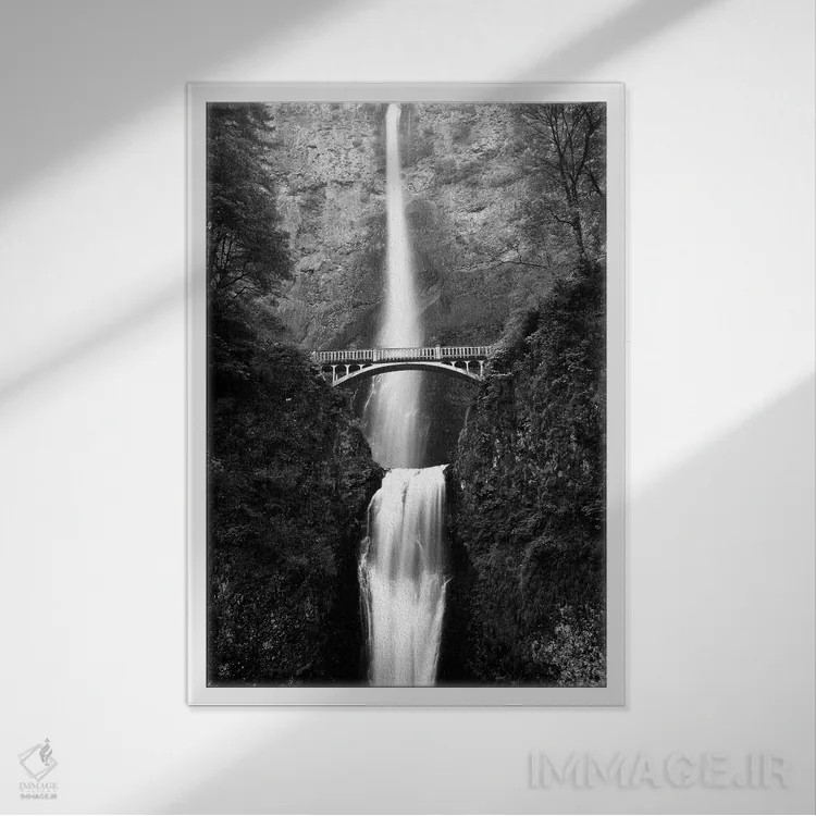 تابلو دکوراتیو Multnomah Falls, Columbia River Gorge, Oregon, USA,پل پیا… اثر والتر بیبیکوف - نمای قابدار سفید