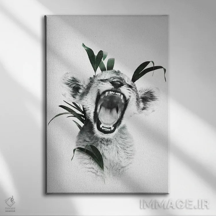 تابلو دکوراتیو توله شیر غران اثر واتر ریکن - نمای روبهرو روی دیوار