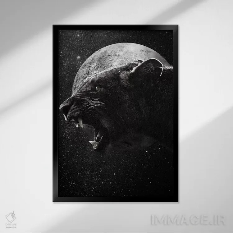 تابلو دکوراتیو شیر ماده سیاه اثر واتر ریکن - نمای قابدار مشکی