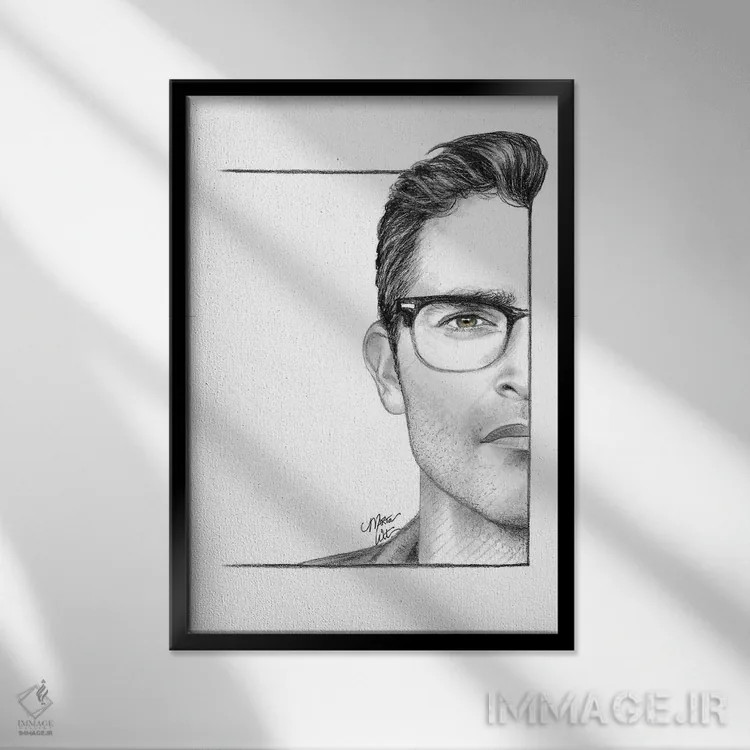 تابلو دکوراتیو کلارک کنت اثر مارتا ویت - نمای قابدار مشکی
