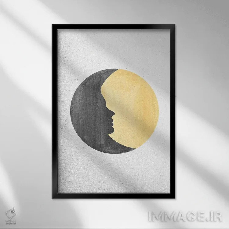 تابلو مینیمال زن و ماه ۲ اثر ویلز وی - نمای قابدار مشکی