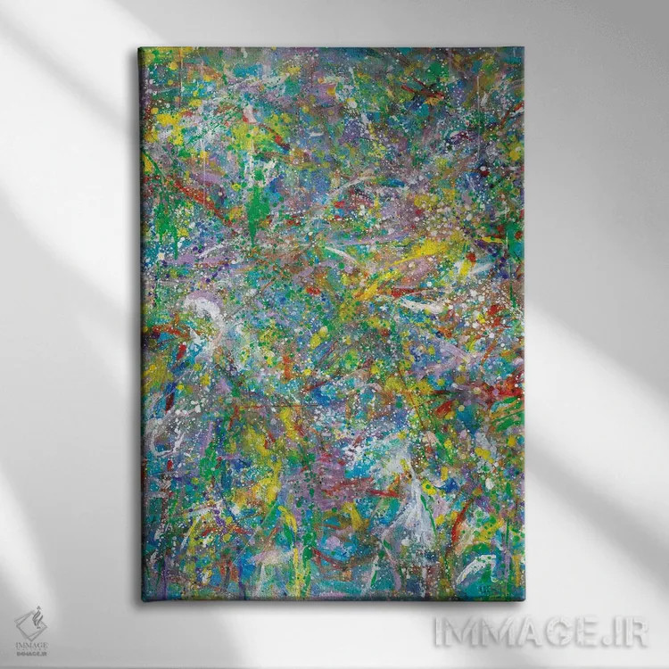 تابلو انتزاعی کریسمس سفید شماره ۵ با اسباب بازی ها اثر یولاندا فرناندز-شبکو - نمای روبهرو روی دیوار