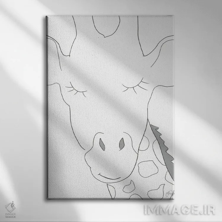 تابلو مینیمال زرافه یخی اثر یاس نفاس دیزاینز - نمای روبهرو روی دیوار